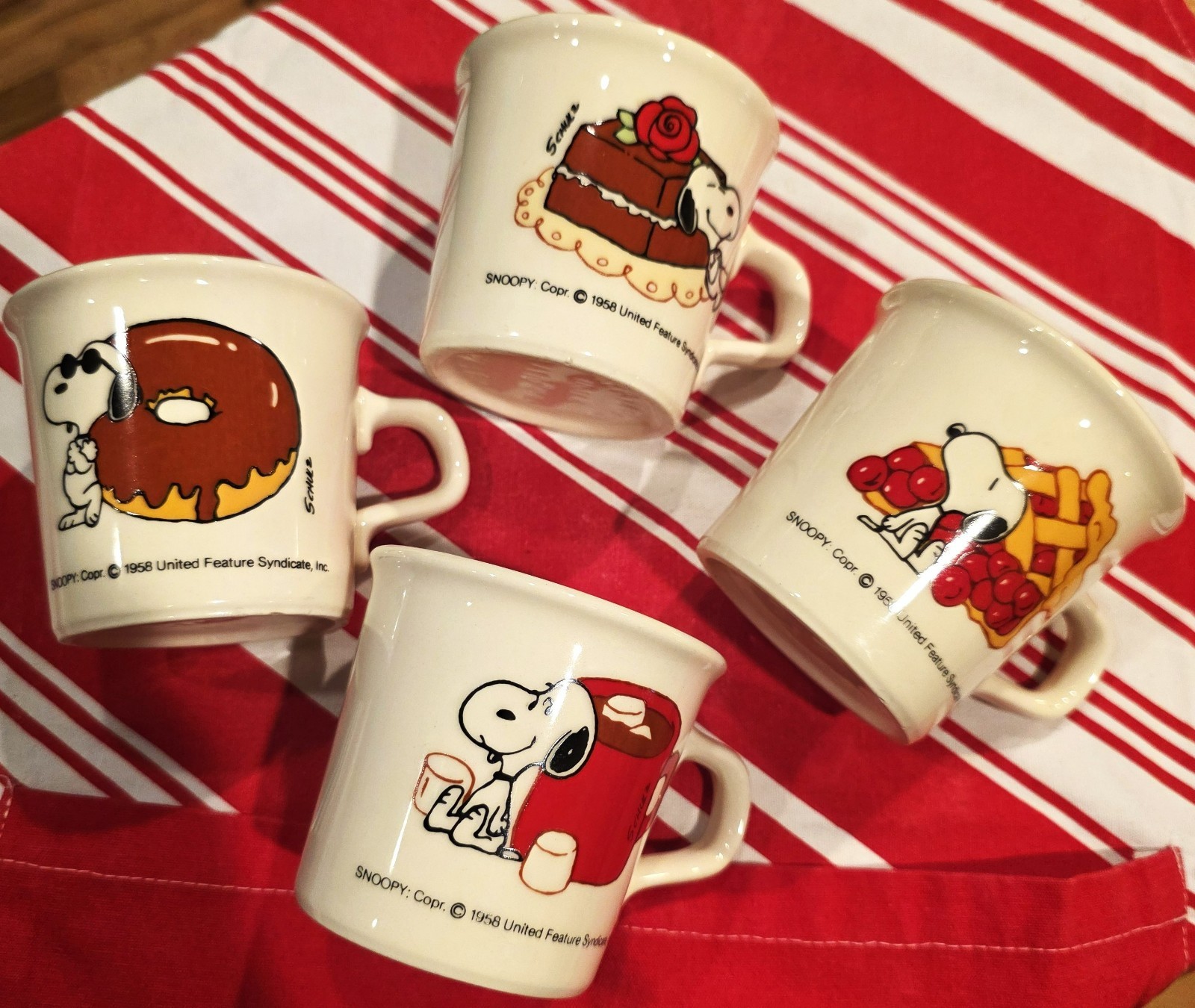 Vintage 1958 Snoopy Coffee Mugs Set of 4 Peanuts Taylor Intl USA Dessert Series