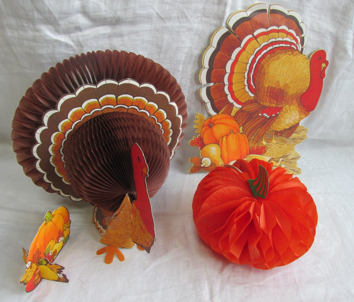 Vintage Thanksgiving Fall Holiday Turkey 2 Honeycomb & 2 Die Cut Decorations