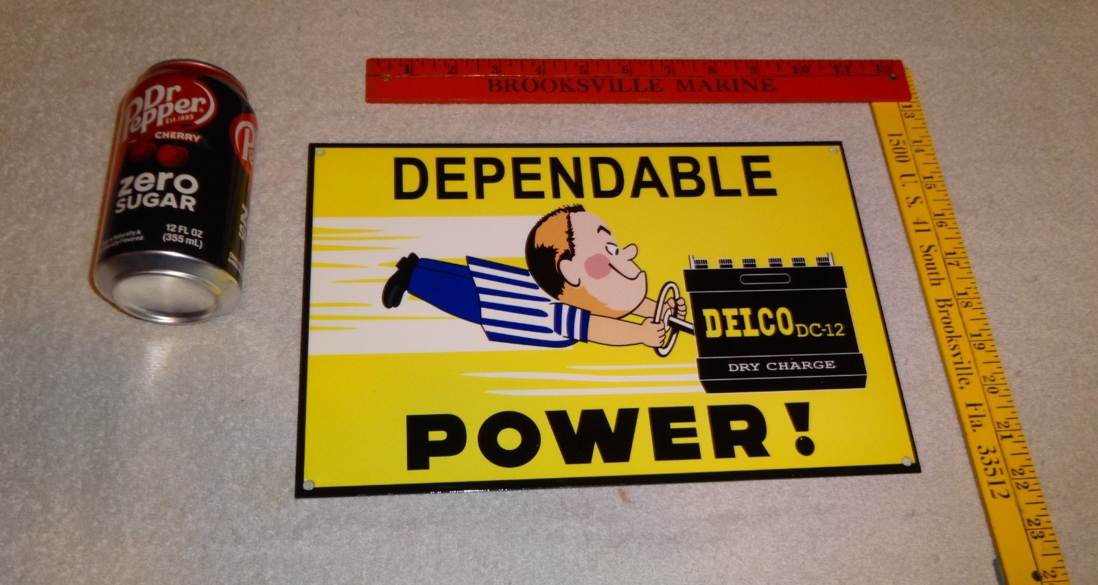 VINTAGE A C DELCO DEPENDABLE BATTERY FRESHY BOY 12\