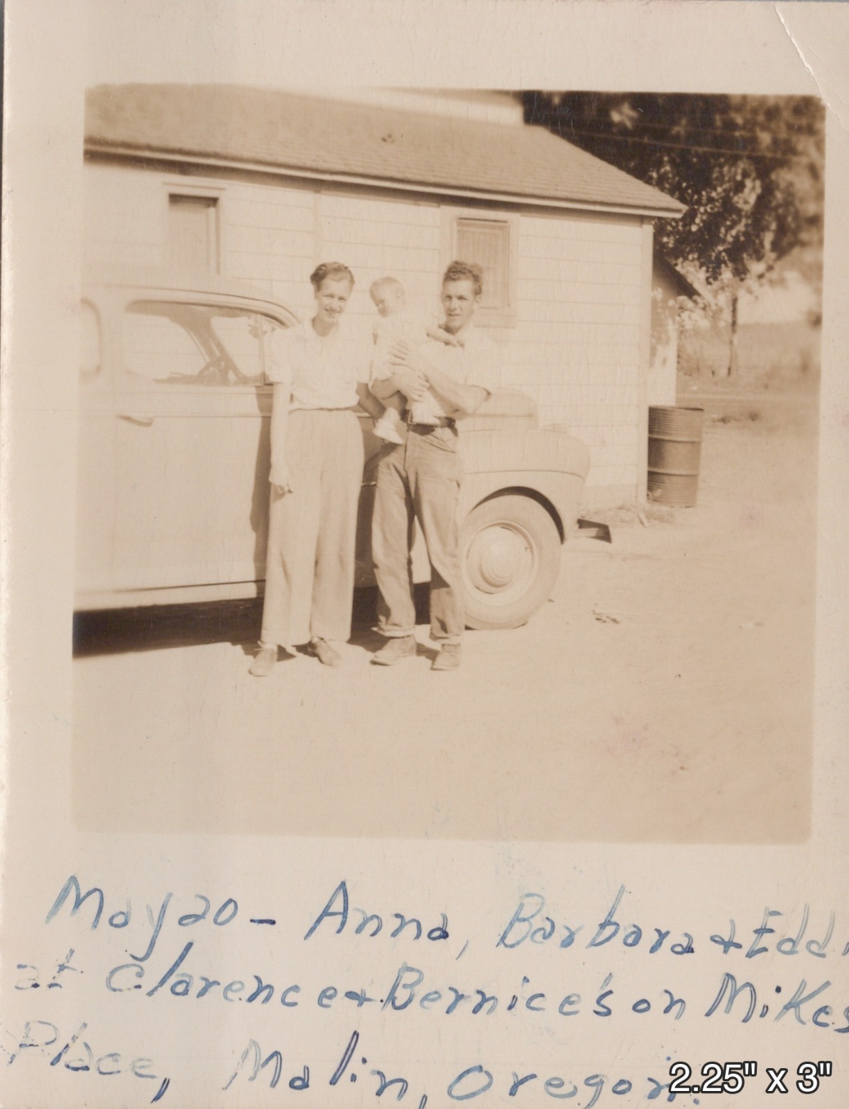 Malin Oregon Mikes Place People Old Car Building SMALL VINTAGE PHOTO