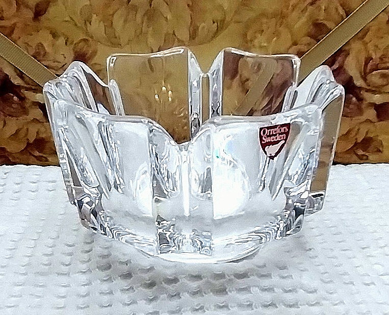 Vintage Orrefors Sweden 4.5\