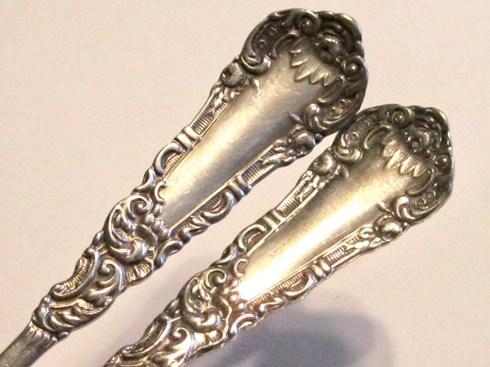 ANTIQUE WILLIAM ROGERS & CO SPOON PAIR EAGLE MARK WM STAR 2 OLD 1800's SPOONS