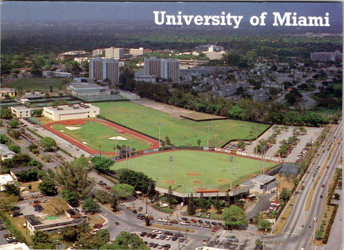 FL, Florida UNIVERISTY OF MIAMI Mark Light Stadium~Sports & Campus 4X6 Postcard FL, Florida UNIVERISTY OF MIAMI Mark Light Stadium~Sports & Campus 4X6 Postcard
