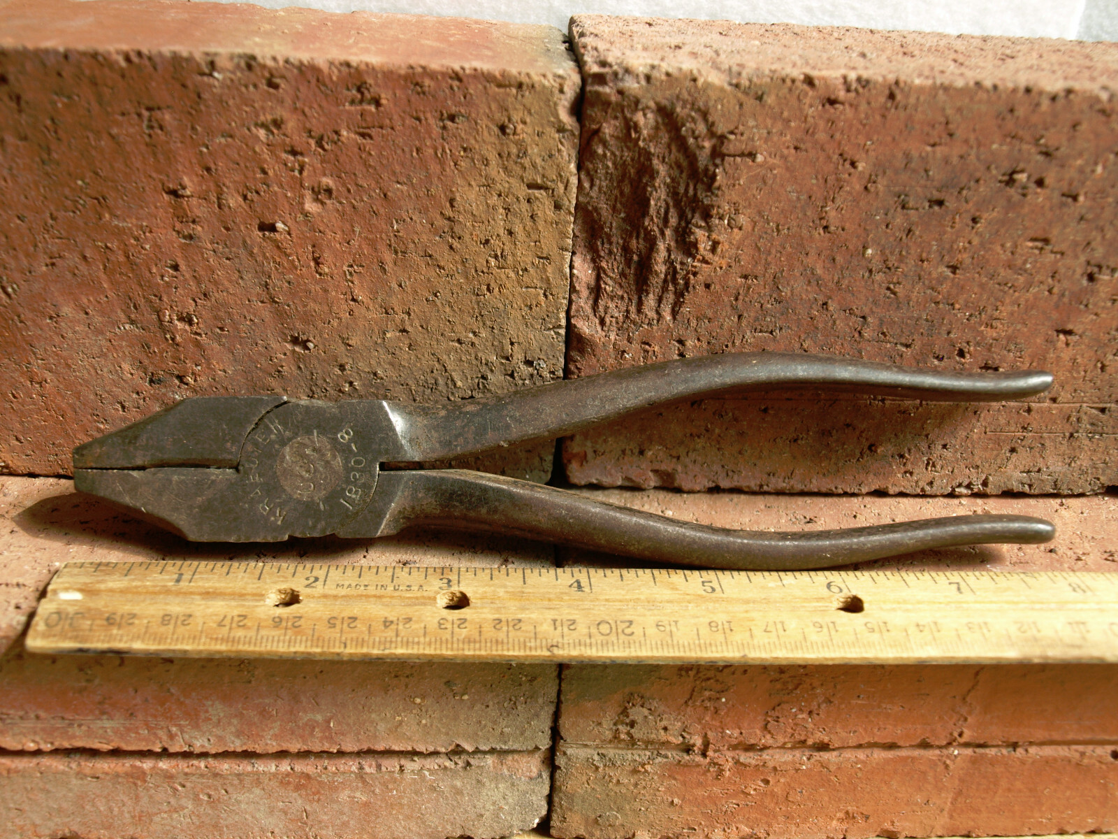 Kraeuter 1830-8 Side Cutter Lineman’s Pliers Smooth Handle, post-1946
