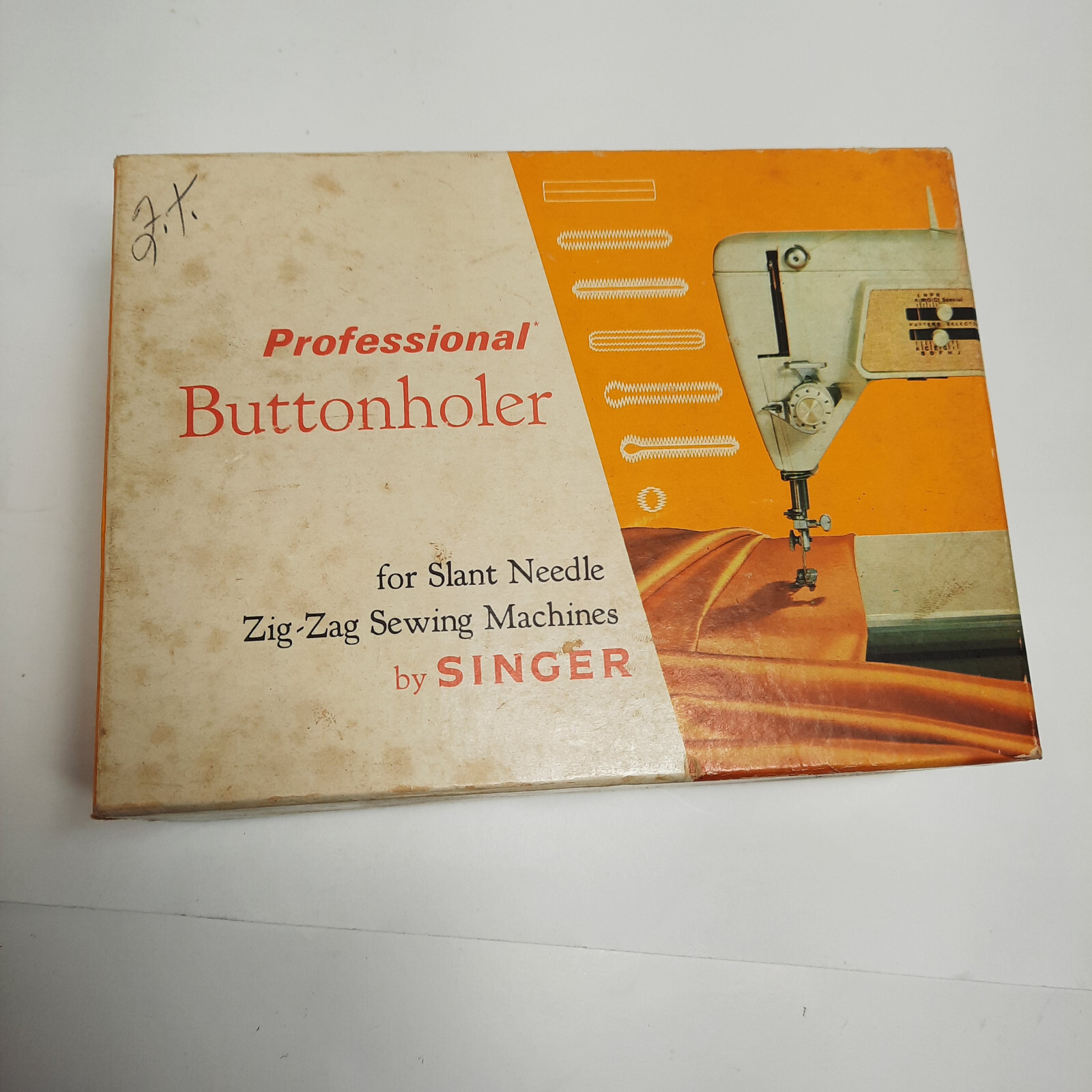 VINTAGE SINGER PROFESSIONAL BUTTONHOLER WITH MANUAL Templates #102557