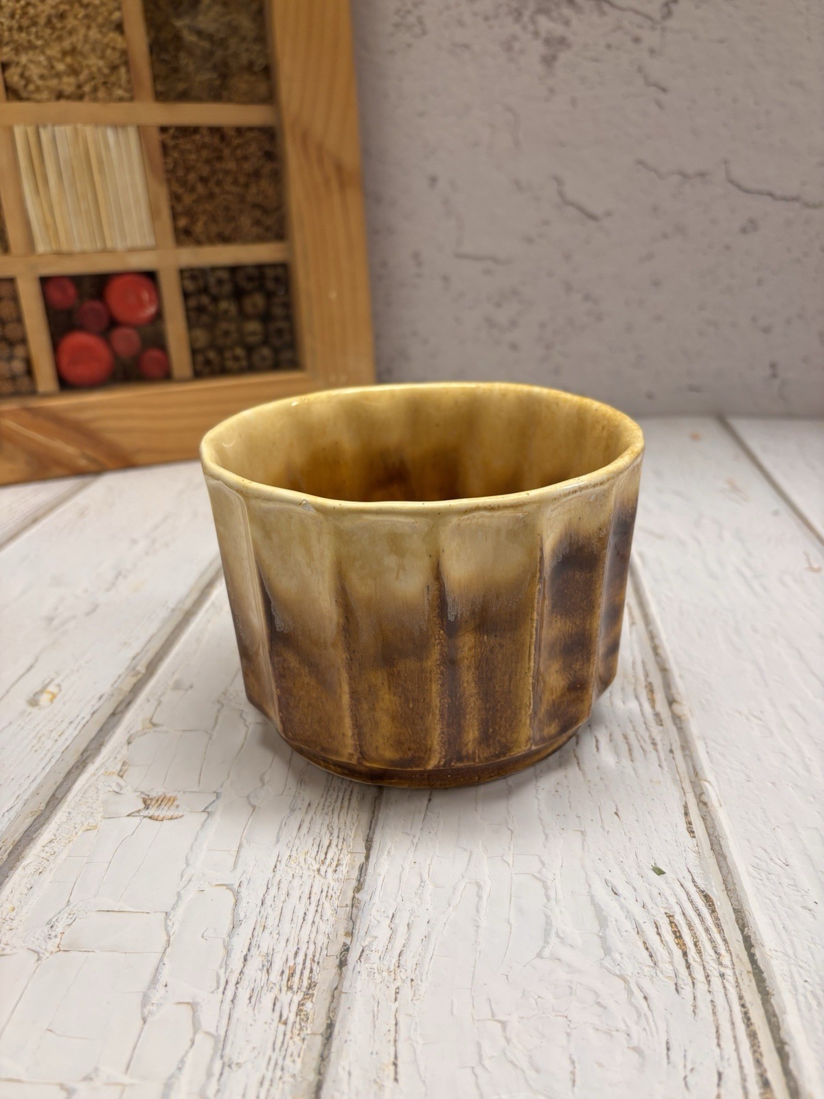 Vtg Mid Century California Pottery USA C1 Ribbed Planter Flower Pot Brown Drip