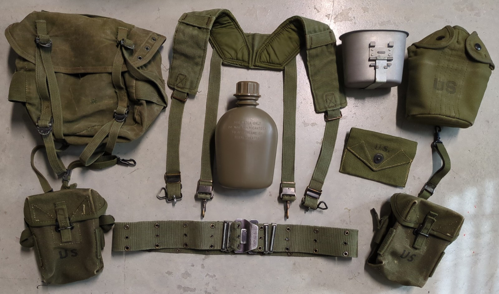 Vintage Vietnam War US Military M1956 Web Gear & Magazine Pouch Set Buttpack M56
