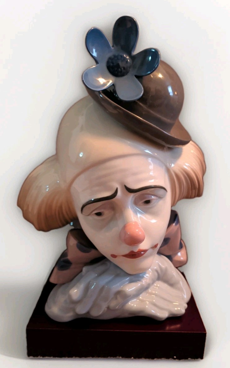 Lladro Pensive Clown Bust 5130G Porcelain Figurine Bowler Hat Flower With Box Lladro Pensive Clown Bust 5130G Porcelain Figurine Bowler Hat Flower With Box