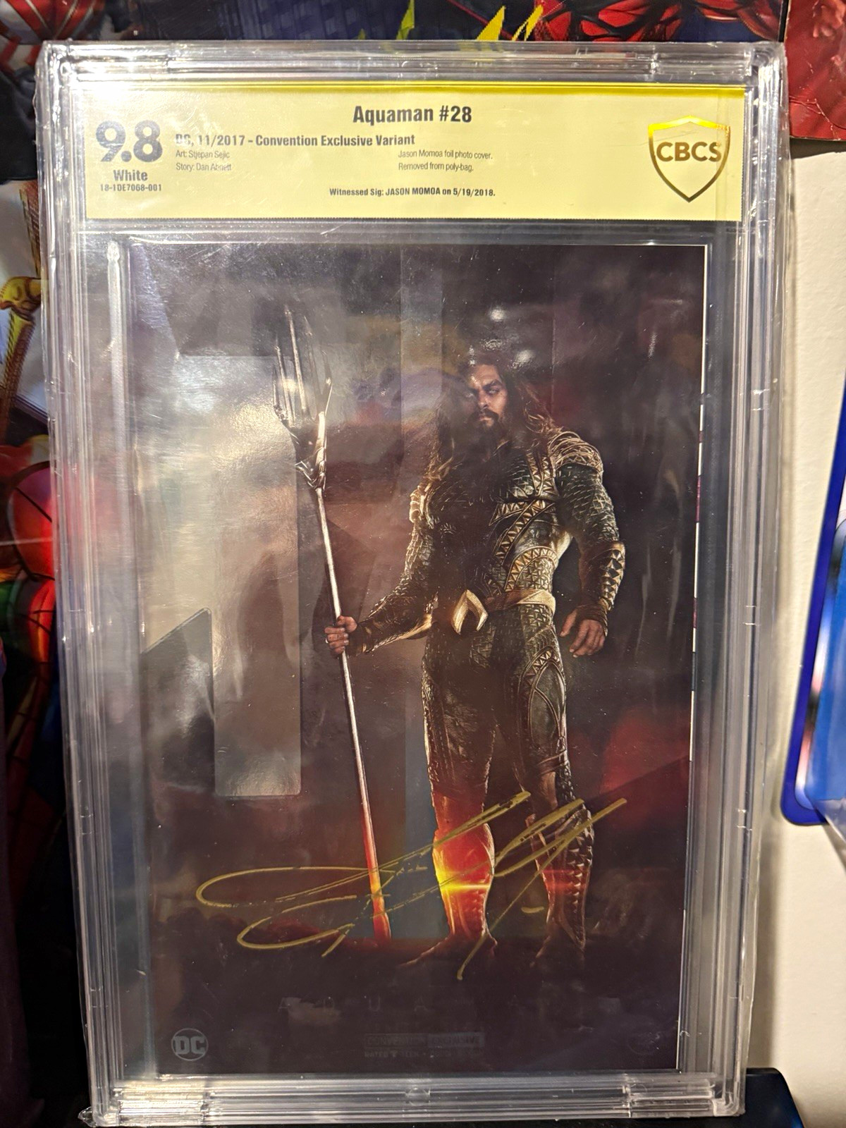 DC Aquaman #28 (2017) Convention Exclusive Variant CBCS 9.8 Signed Jason Momoa