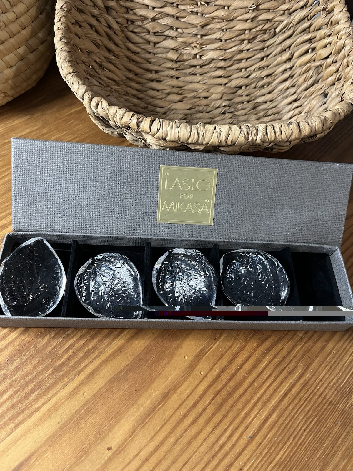 Vintage Laslo for Mikasa Crystal Leaf Knife Rests Grand Set of 9 Glass In Box