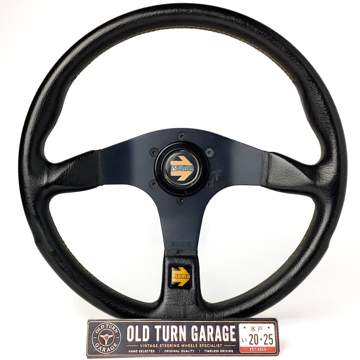 Excellent MOMO Infini Racing Steering Wheel 350mm 1990 Vintage