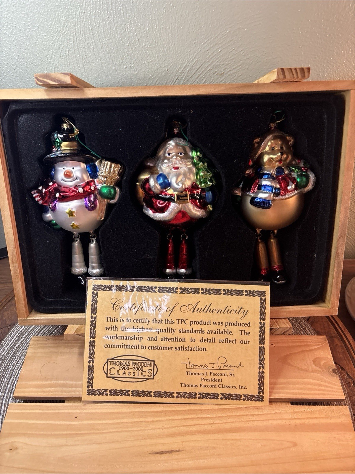 Thomas Pacconi Museum Series Christmas Ornaments Set Of 3 Wood Box Certificate
