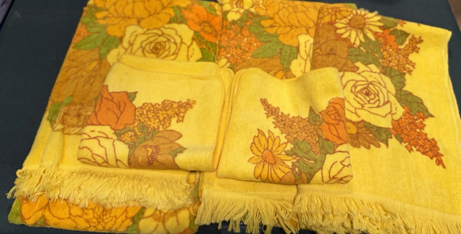 5 Piece St Mary’s Towel Set Vintage 70s Flower Power Cotton 5 Piece St Mary’s Towel Set Vintage 70s Flower Power Cotton
