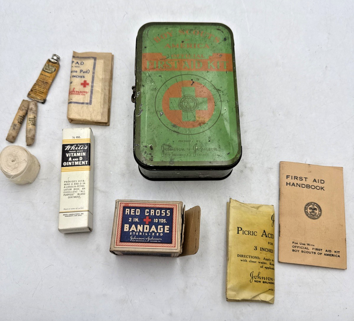 Vtg Boy Scouts of America 1930s Metal First Aid Kit + Contents BSA Johnson John