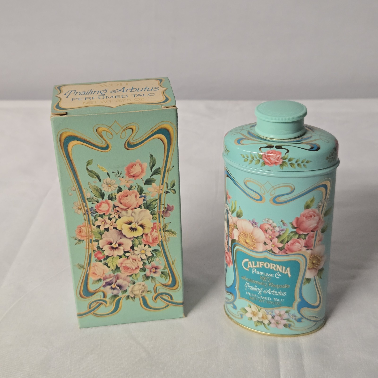 Vintage Avon 70s California Perfume Powder Arbutus Talc Tin 3.75 Oz Box E16