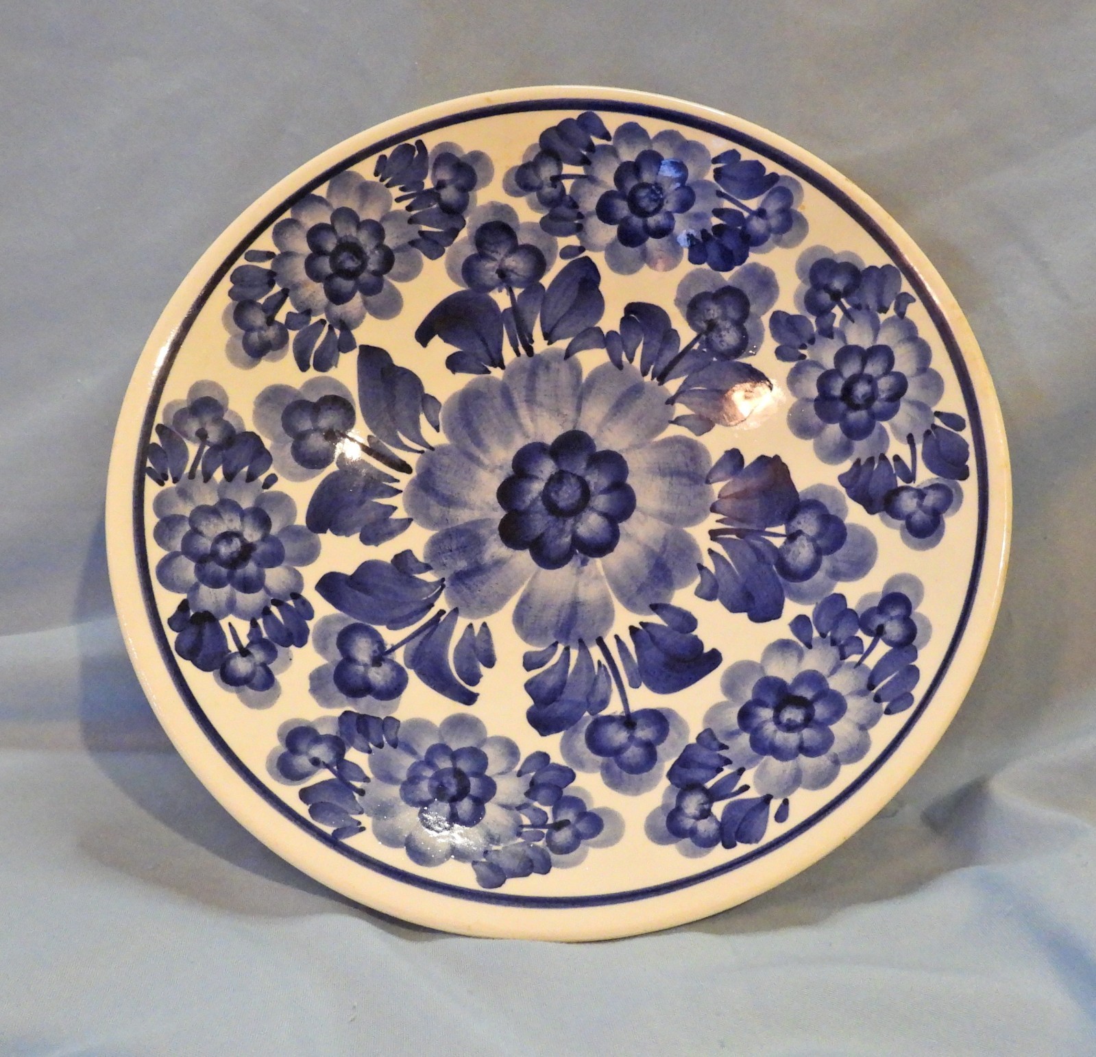 Handpainted Włocławek Blue flower decorative plate made in Poland 9\ Handpainted Włocławek Blue flower decorative plate made in Poland 9\