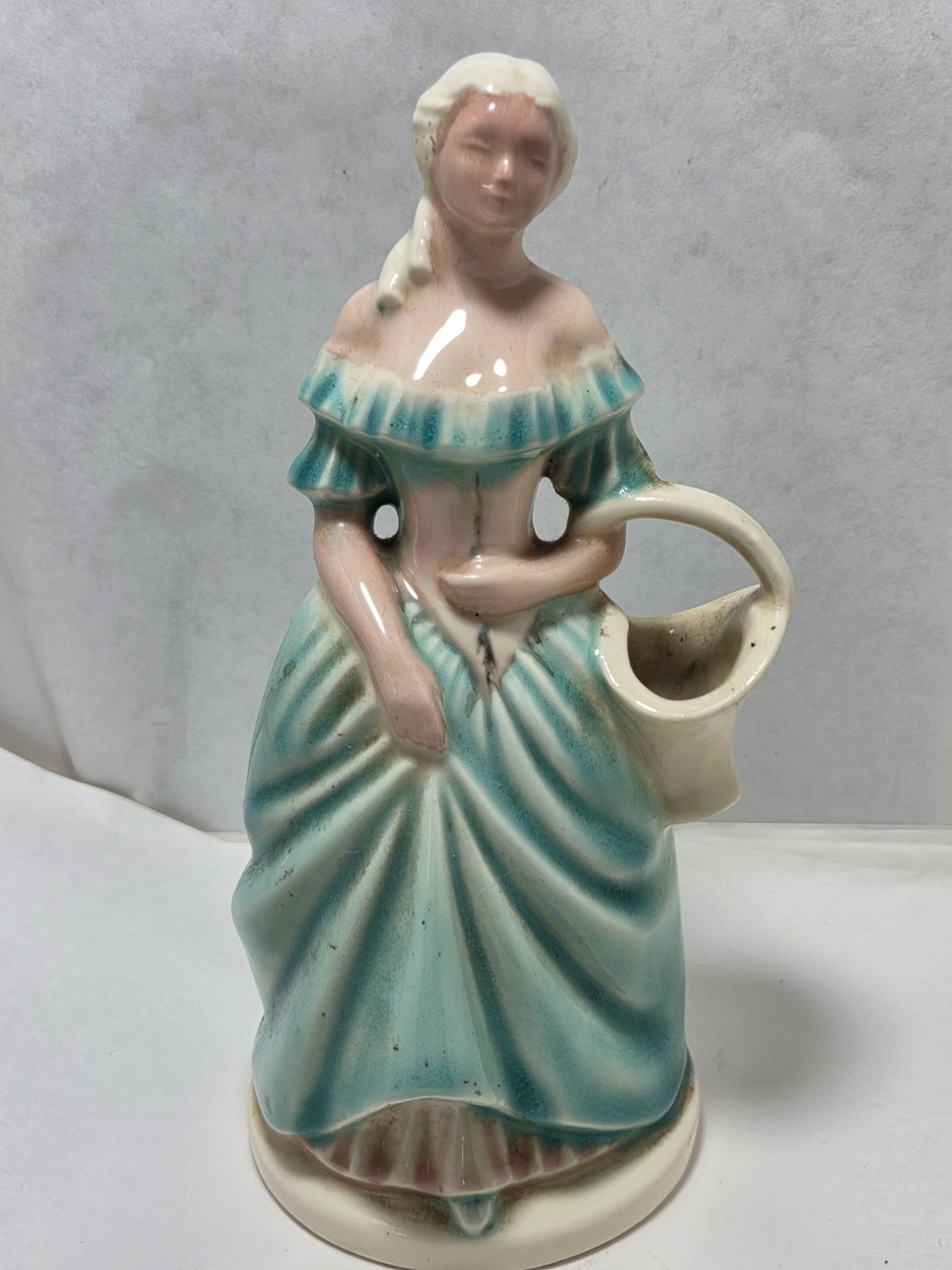 Vintage Victorian Woman Figurine Green Dress Carrying Basket. USA?? Vintage Victorian Woman Figurine Green Dress Carrying Basket. USA??