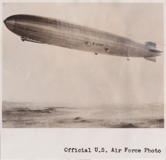 1958 Press Photo German Airship Graf Zeppelin D-LZ127 in flight in circa 1927
