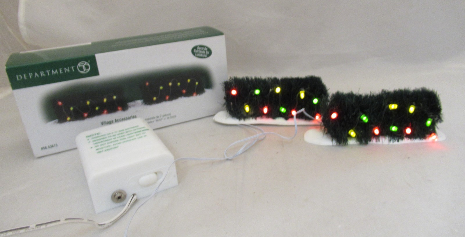 2005 Dept 56 Village Accessories LIGHTED HOLIDAY HEDGE (Set of 2) #56.53615  