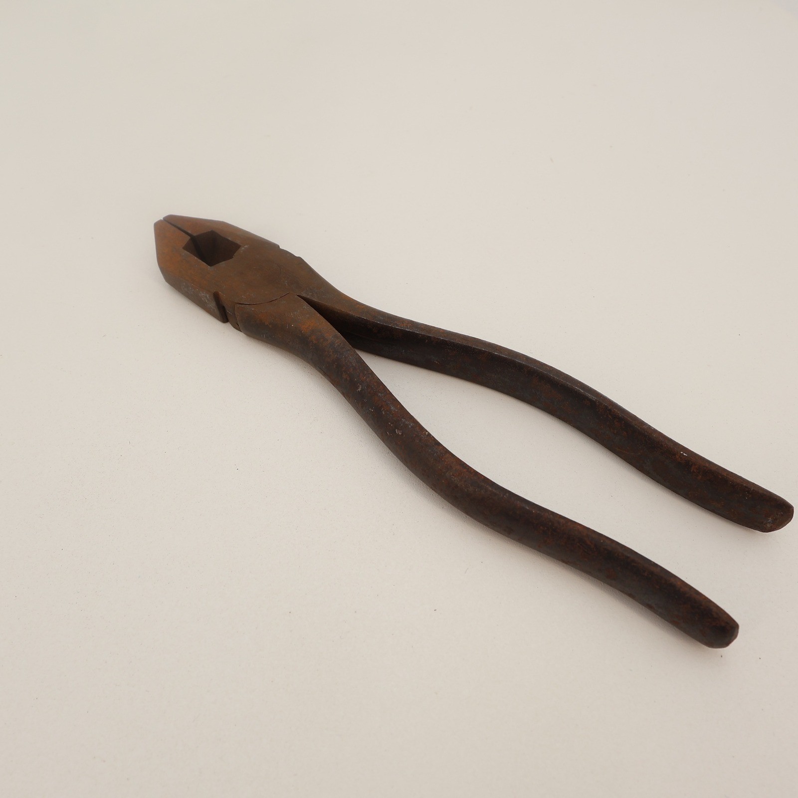 Vintage Vom Cleff & Co. Linesman Pliers 8.5\