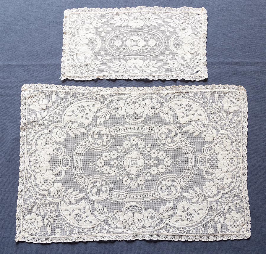 2 Vintage Antique Beige FILET NET LACE DOILIES MAT Floral Pattern Rectangular