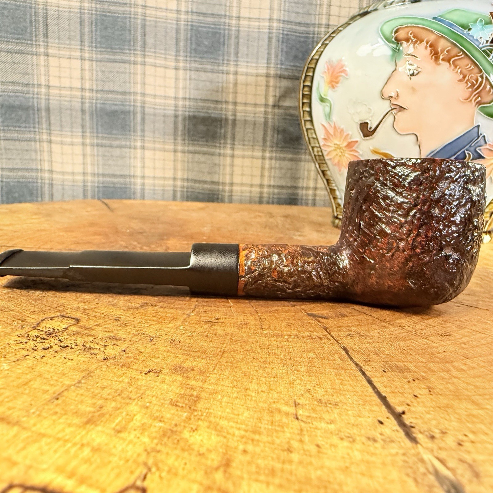 Fantastic Charatan’s Make (LANE ERA) 48DC Relief Pot Estate Pipe, Original Stem