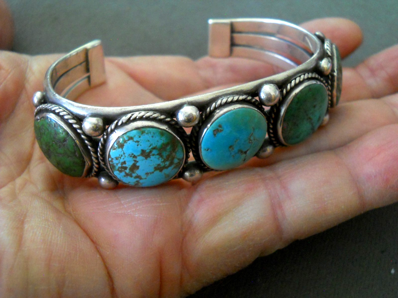 Old Native American Navajo Green Blue Turquoise Row Sterlin Silver Cuff Bracelet
