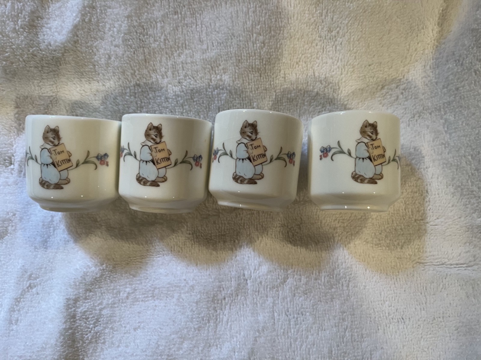 Set of 4 Vintage Royal Albert Beatrix Potter Tom Kitten Egg Cups Bone China 1986