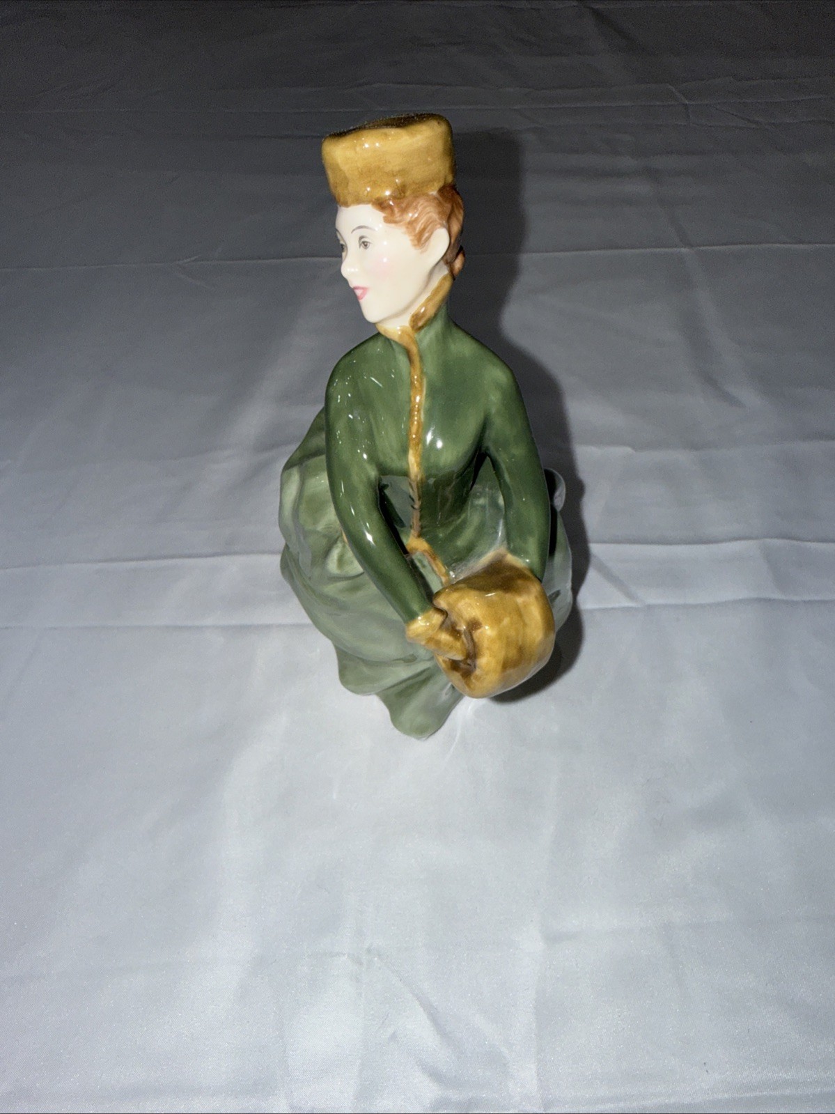 Royal Doulton Figurine “Grace” HN2318 Skating Mary Nicoll 1966-1981 7.9 Royal Doulton Figurine “Grace” HN2318 Skating Mary Nicoll 1966-1981 7.9