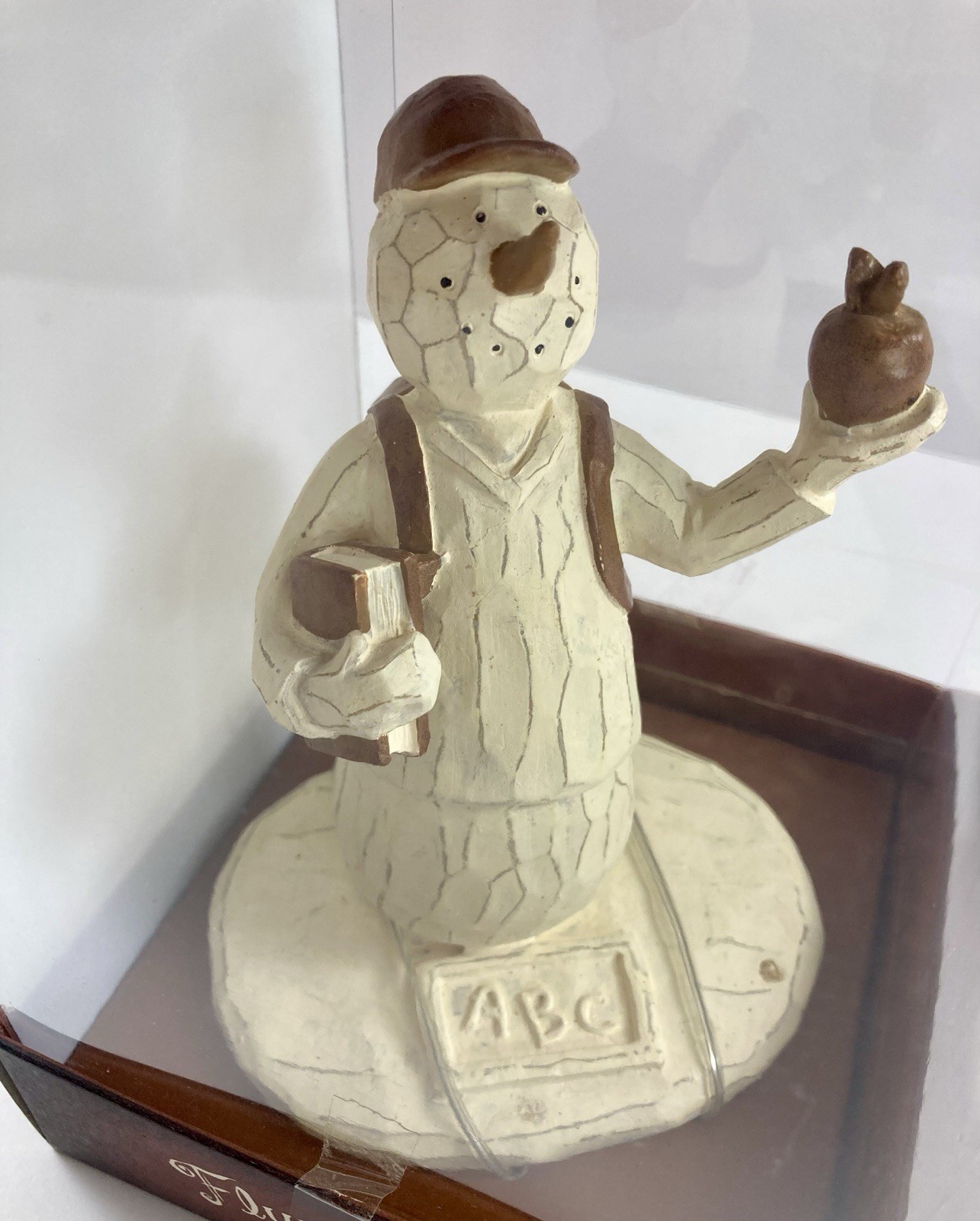 Special Teacher Snowman Flurryville Feelings Collection Apple Figurine Box