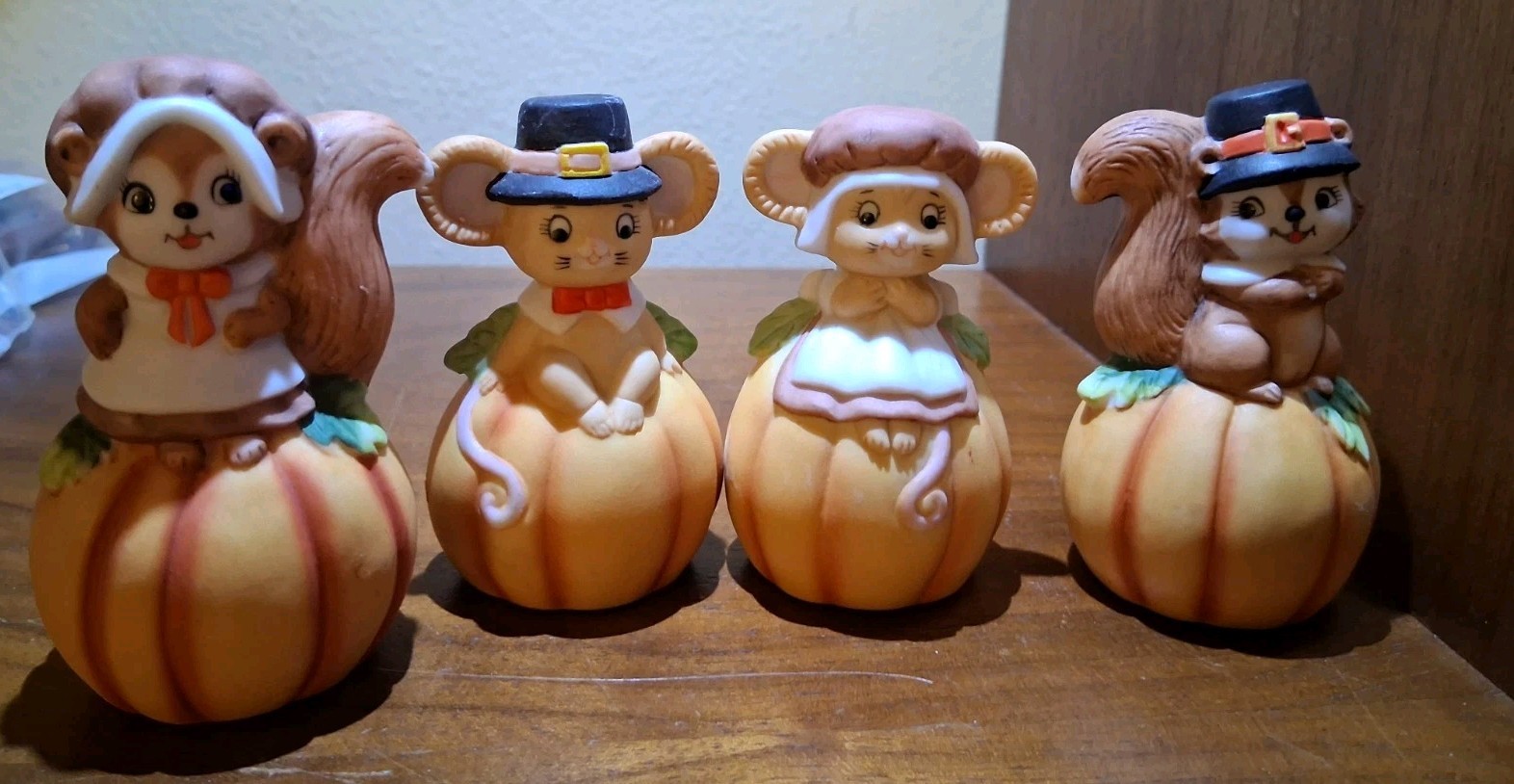 Set Of 4 Vintage Lefton Anthropomorphic Pilgrim Mice Thanksgiving Fall