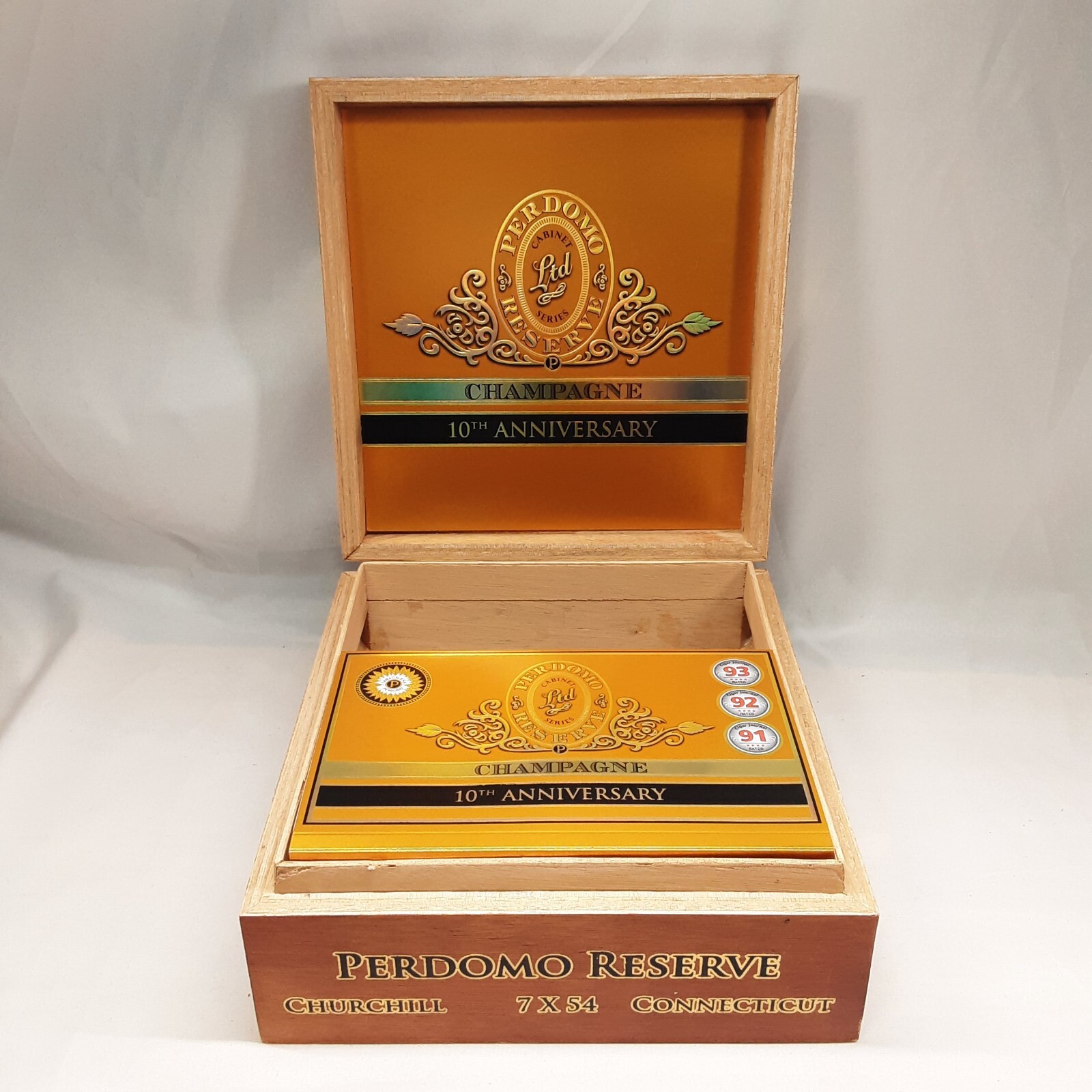 Perdomo Reserve - Epicure Champagne - 10th Anniversary - Empty Cigar Box
