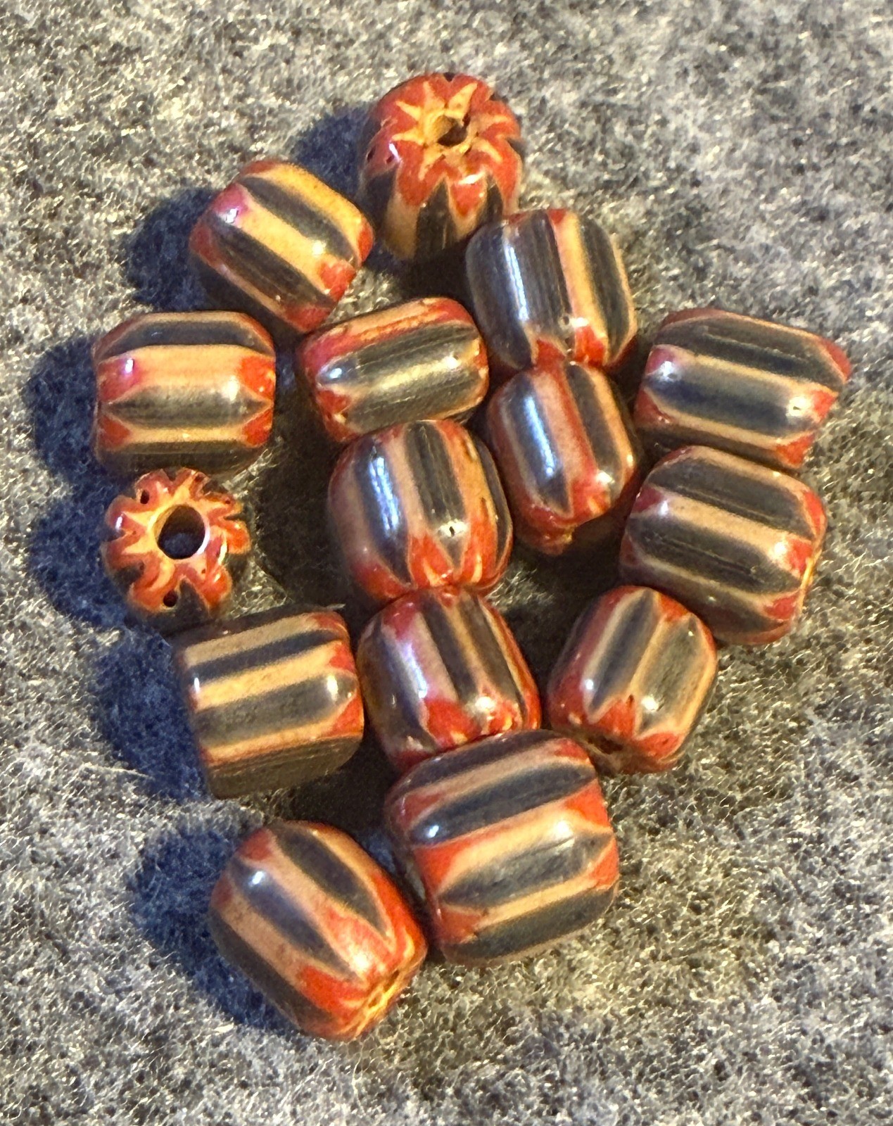 15 Original Chevron Glass Trade Beads Huron Indians 1700's Red White Blue