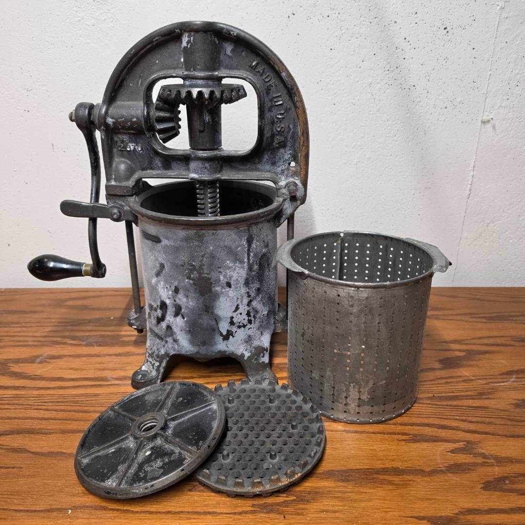 Antique Enterprise No. 25 4 Qt Cast Iron Sausage Stuffer Fruit Lard Press