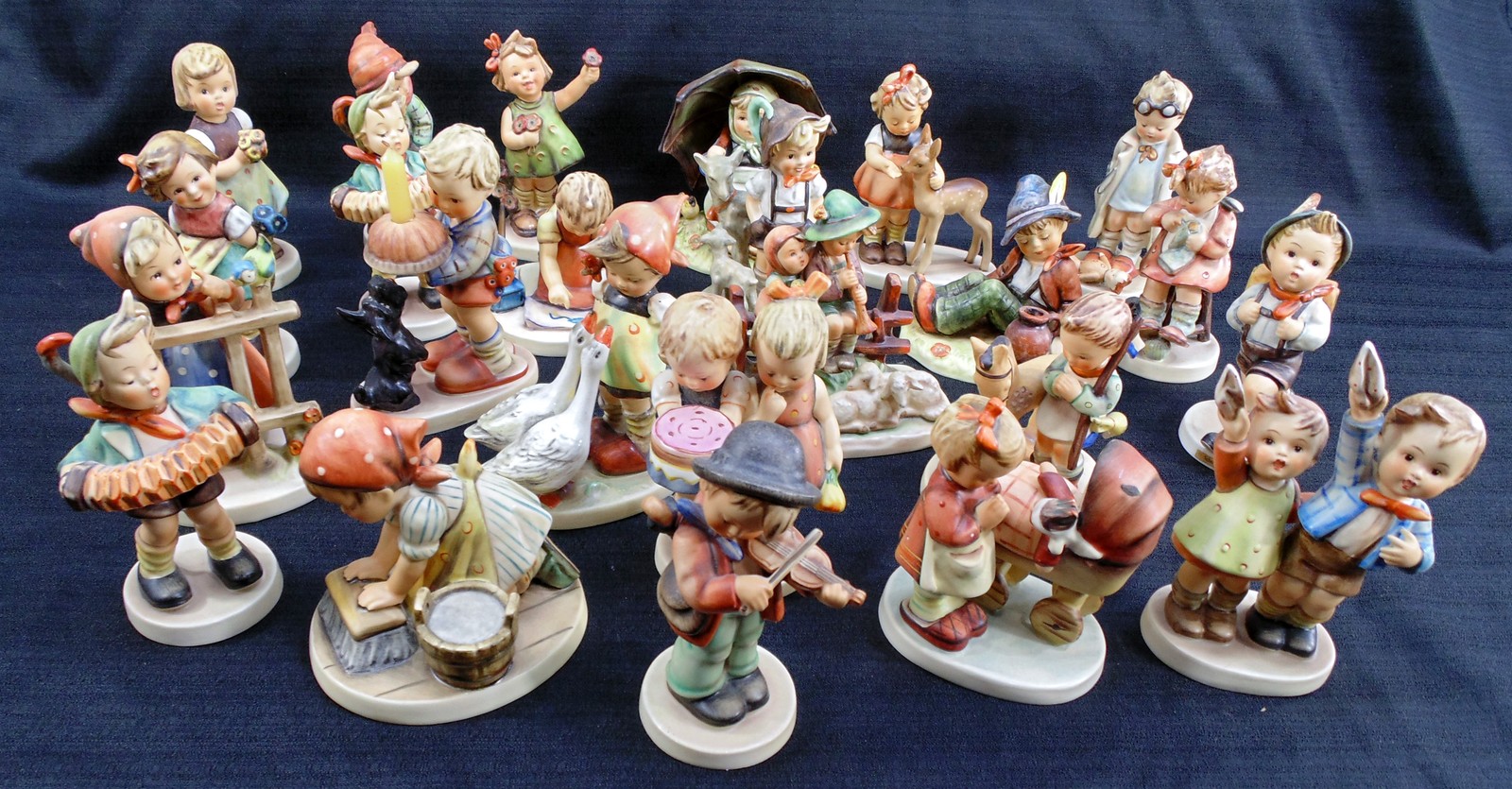 Lot 24 Hummel Germany Figurines Eventide Girl Umbrella Special Edition Crown Lot 24 Hummel Germany Figurines Eventide Girl Umbrella Special Edition Crown