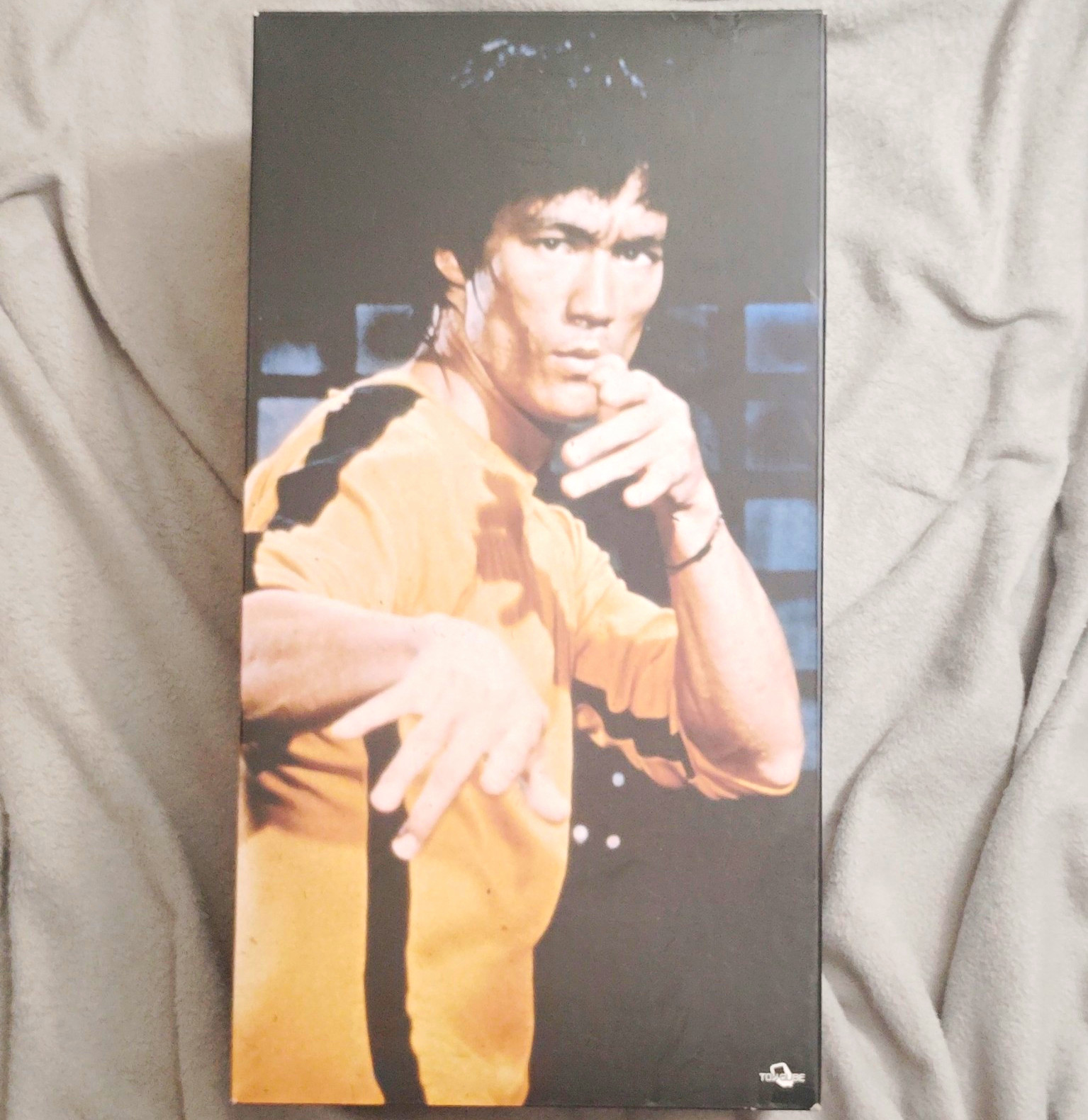 ToyQube kaNO Bruce Lee Dragon King Yellow. 50cm Limited Edition Collectible.
