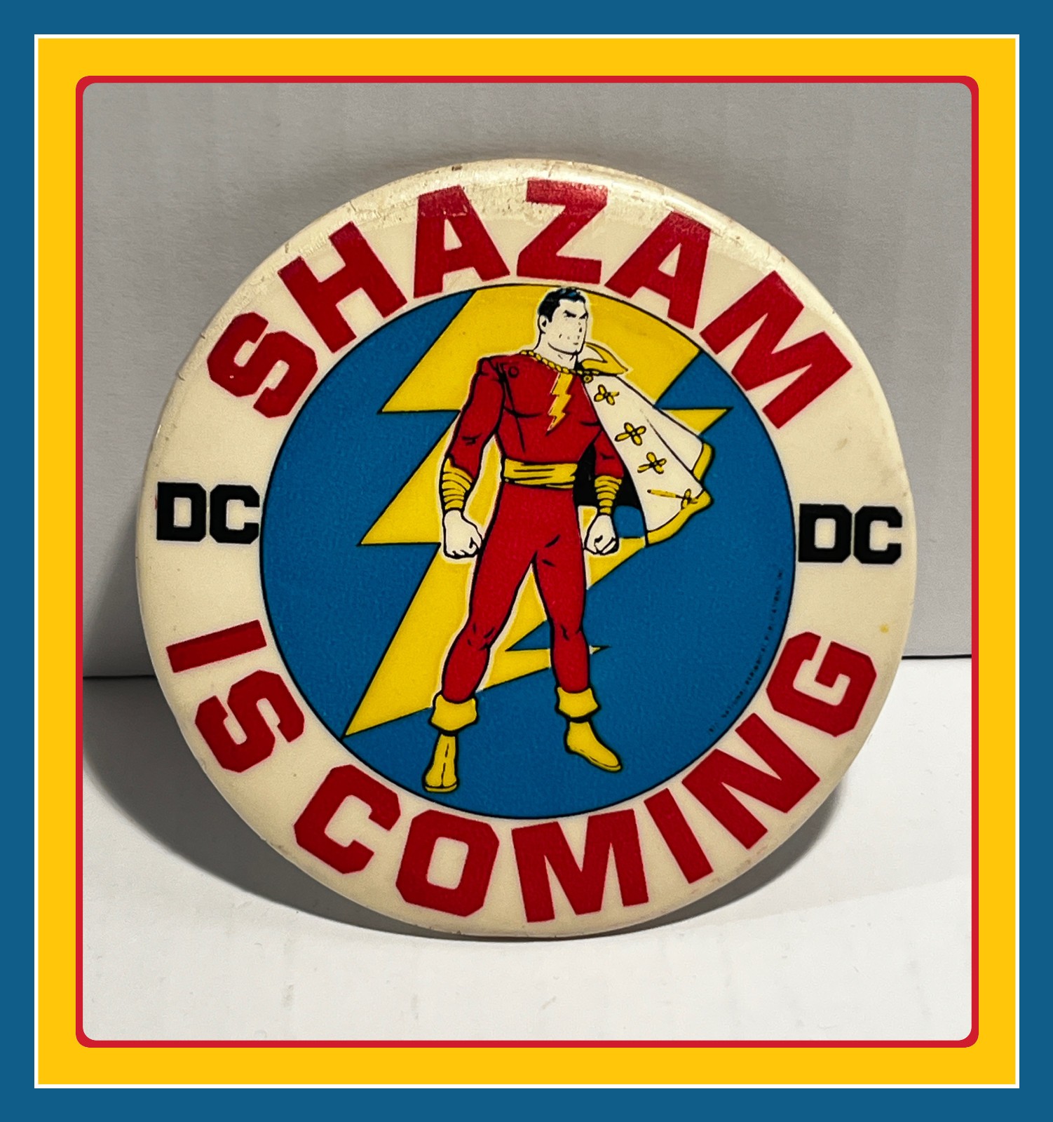 Rare Captain Marvel 1972 SHAZAM DC IS COMING big 4\