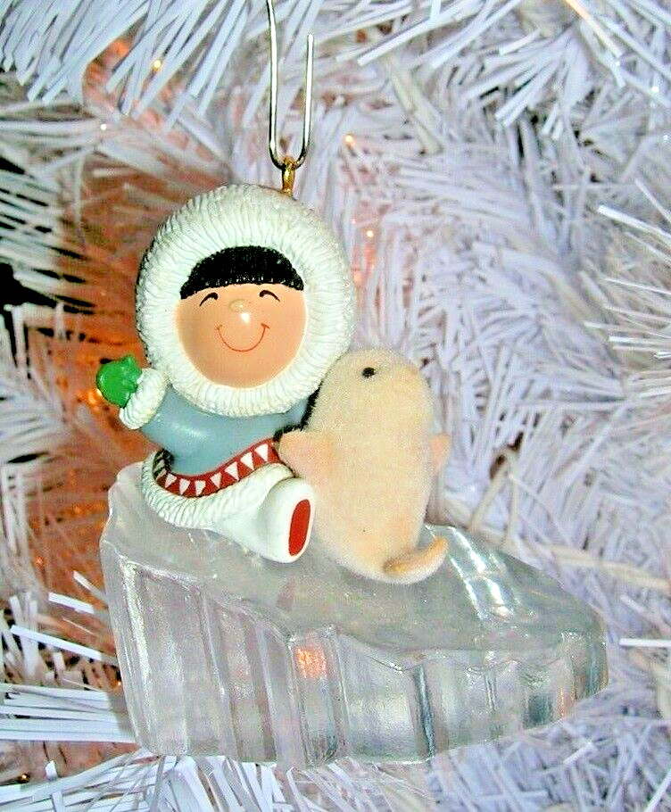 BOXED Vtg 1990 Hallmark Frosty & Friends Christmas Ornament • Frosty & Seal 🌲