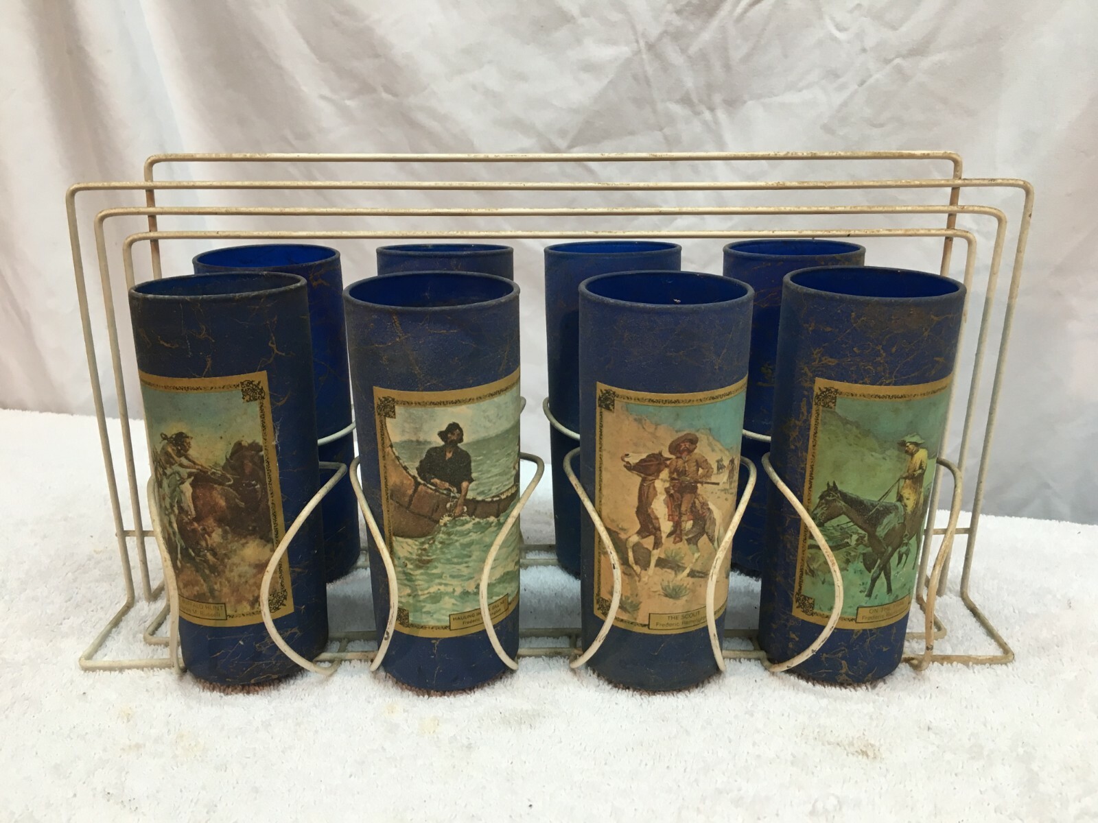 Vintage Mid Century Fredrick Remington On The Trail 6pc Glass Set With Wire Rack
