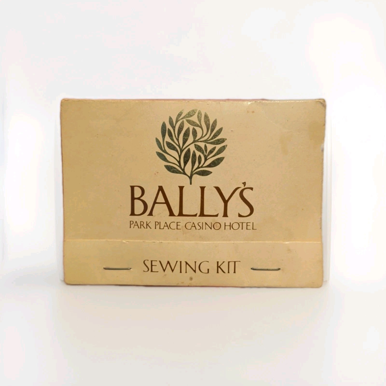 BALLY\'S PARK PLACE CASINO HOTEL SOUVENIER SEWING KIT