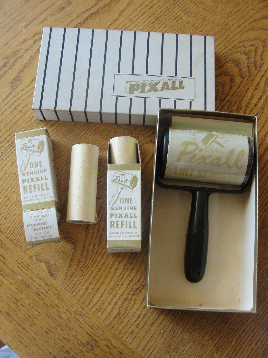 Advertising Pixall Lint Remover Roller with 2 Replacement Rolls in Original Box