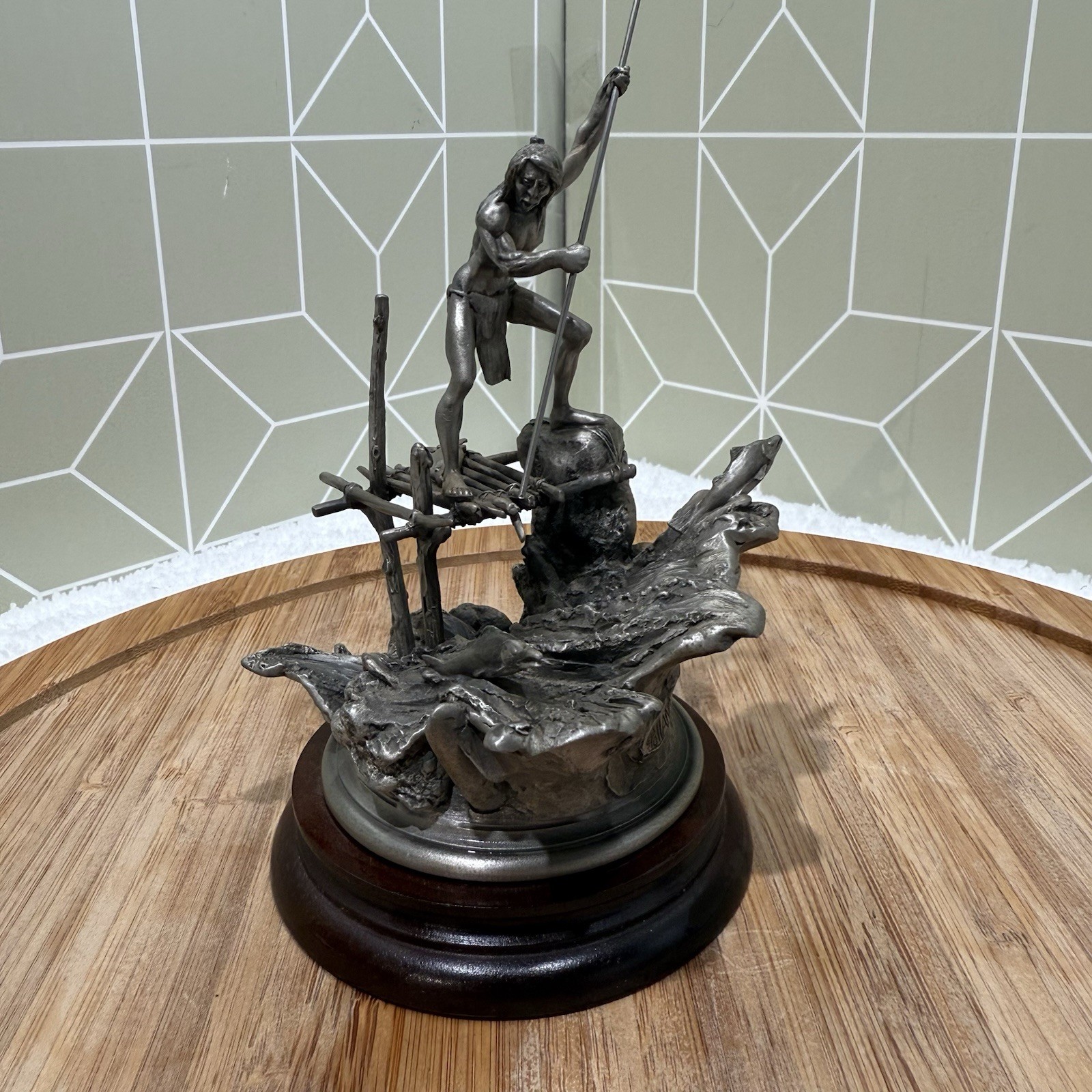 Yakima Salmon Fisherman Limited Edition Fine Pewter Figurine #387/2500 Yakima Salmon Fisherman Limited Edition Fine Pewter Figurine #387/2500