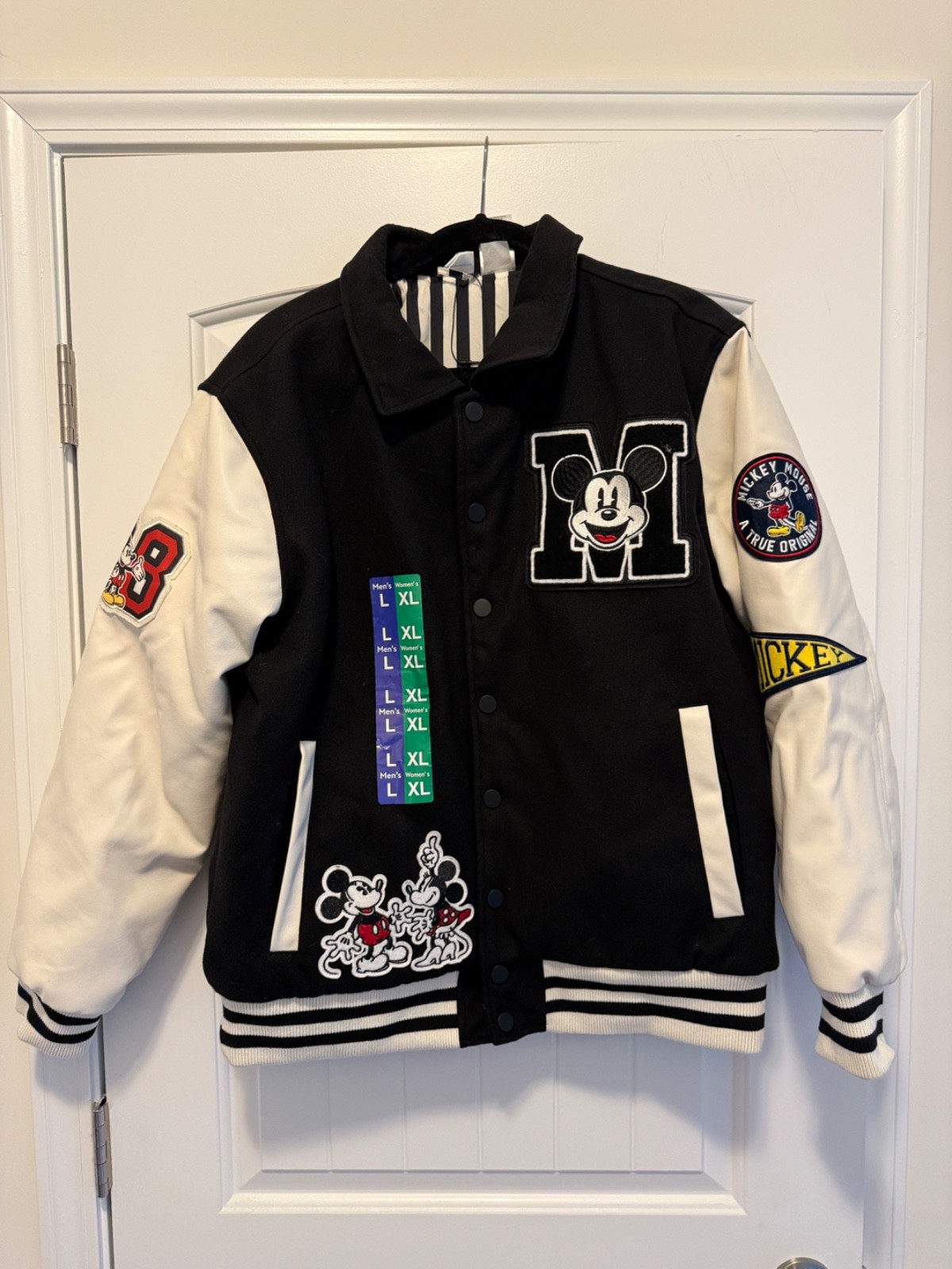 NEW Men’s Sz L Disney Mickey Mouse Varsity Jacket in Black