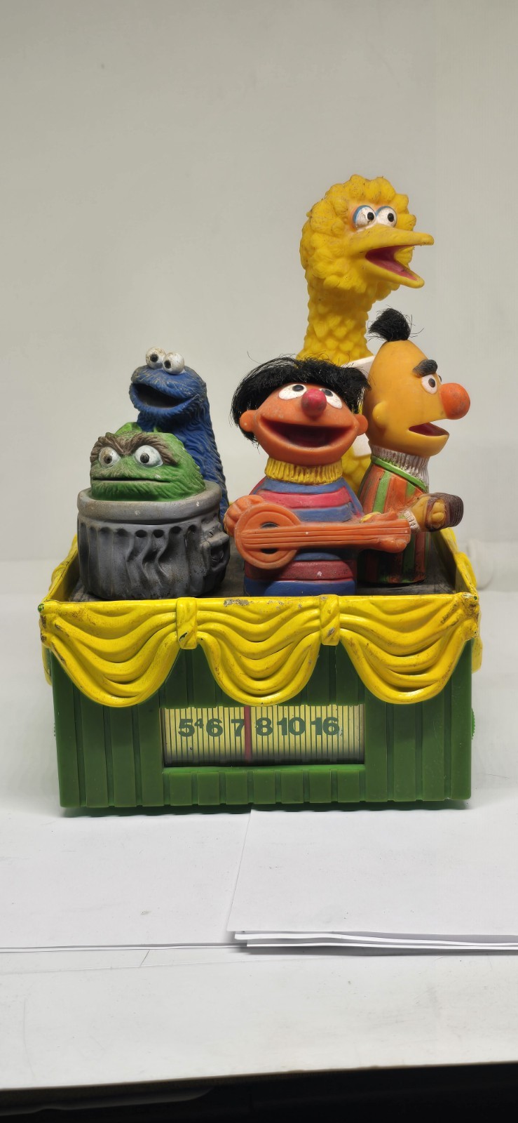 Vtg Sesame Street Muppets, Inc AM RADIO Light Pole Missing 