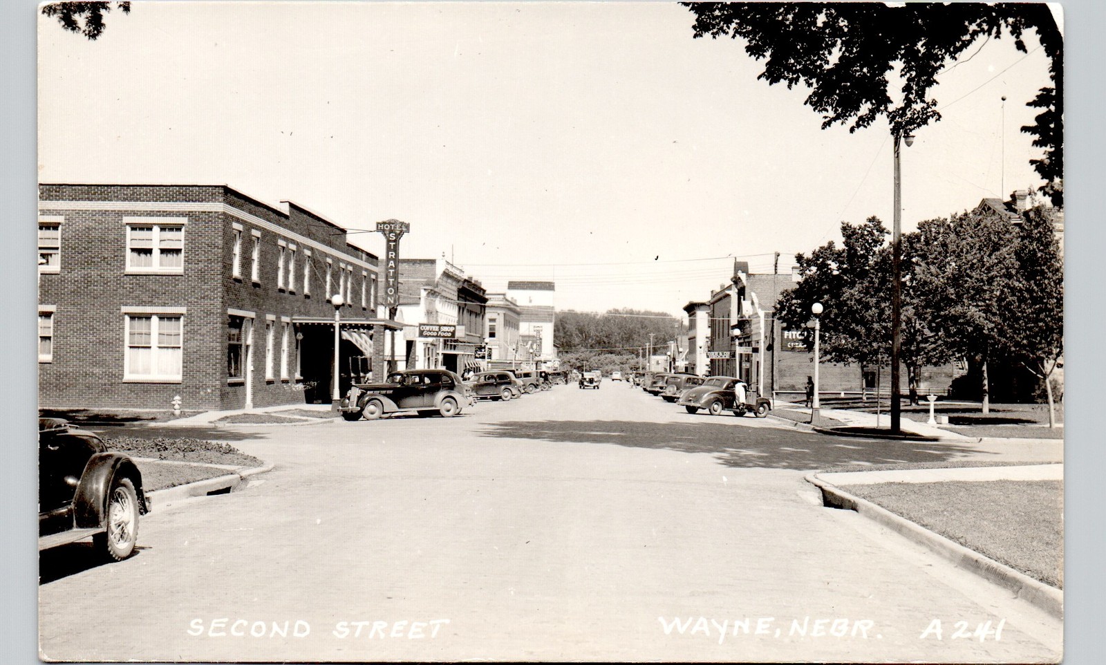 SECOND STREET wayne, ne 1940s postcard nebraska real photo rppc downtown history
