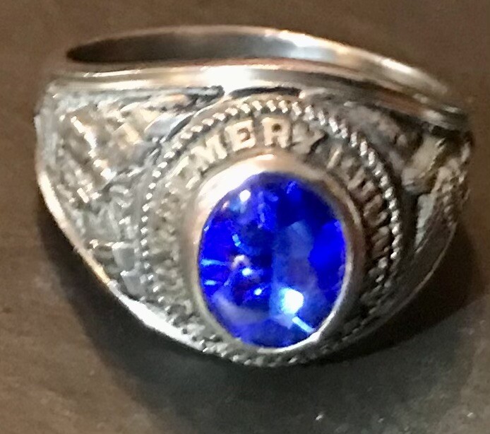 Vintage 1980’s Gold Lance Trillium Ladies Class Ring Montgomery County, KY High Vintage 1980’s Gold Lance Trillium Ladies Class Ring Montgomery County, KY High