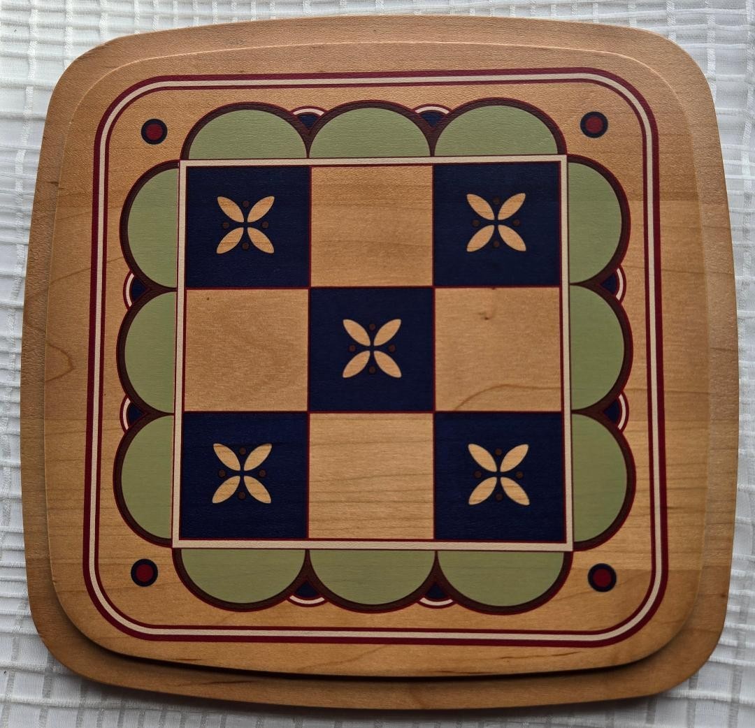 Longaberger Tic Tac Toe Basket 2005 - In Perfect Condition - Never Used