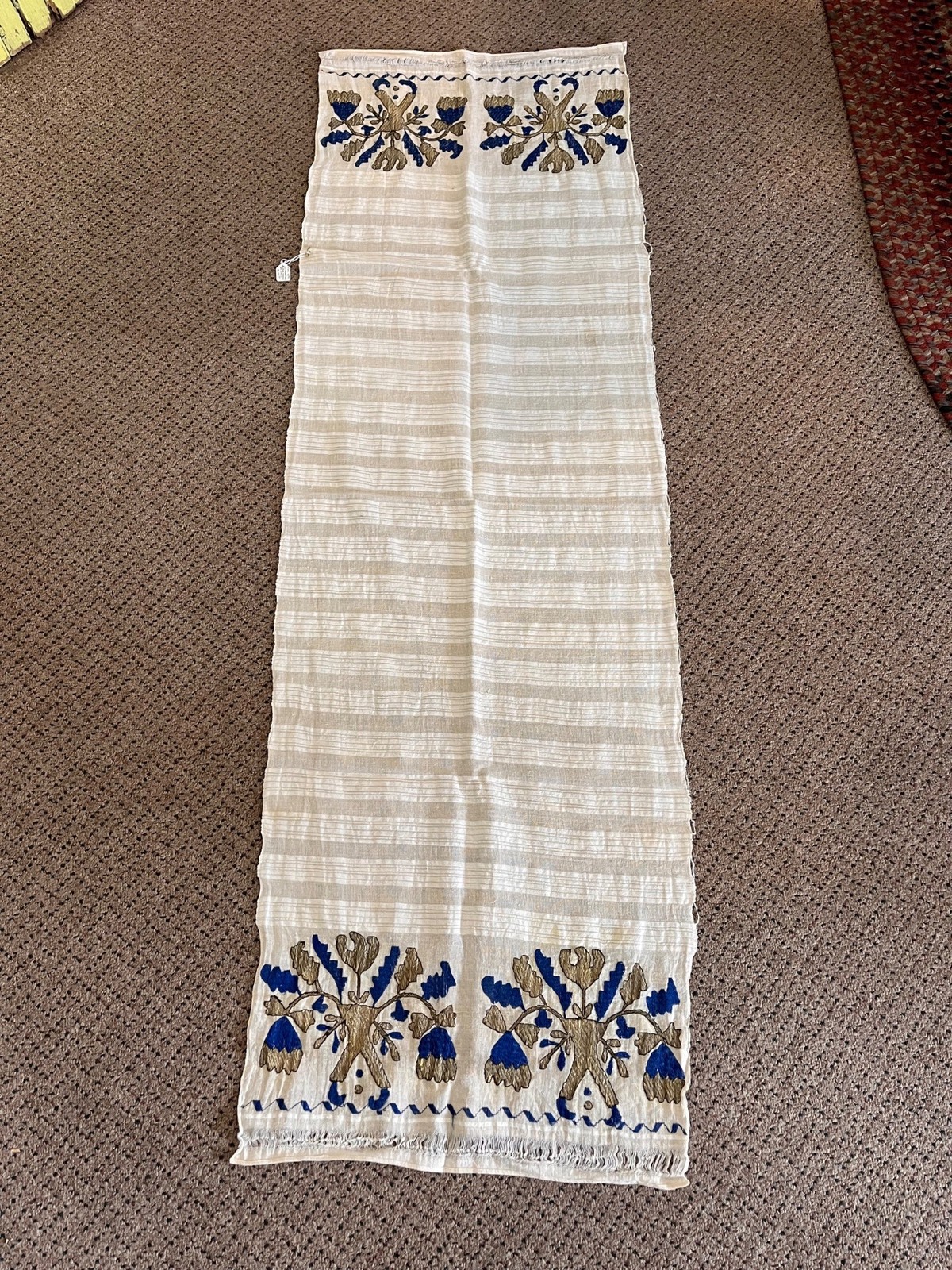 Antique Hand Embroidered Linen Table Runner Arts & Crafts Folk Art Floral Willia