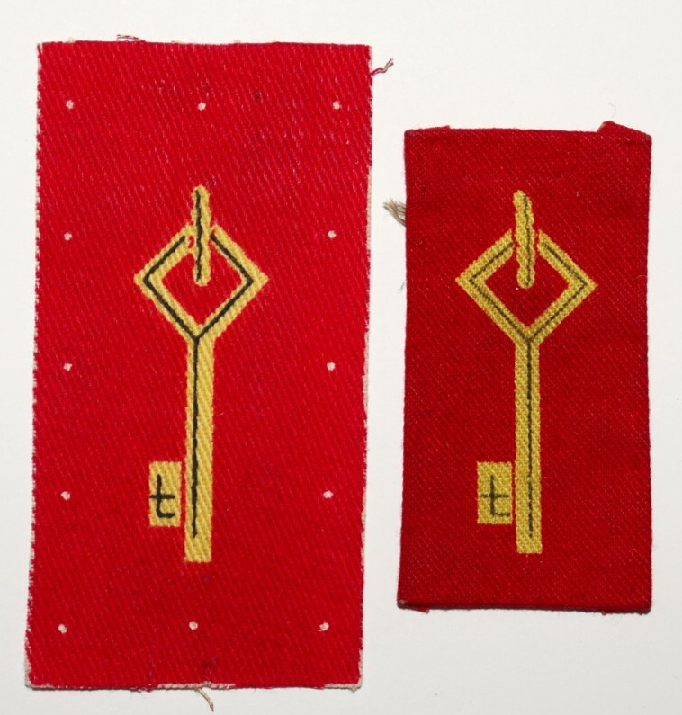 BRITISH MILITARY CAP BADGES,  Gibraltar Garrison Formation Sign Pair  WW2