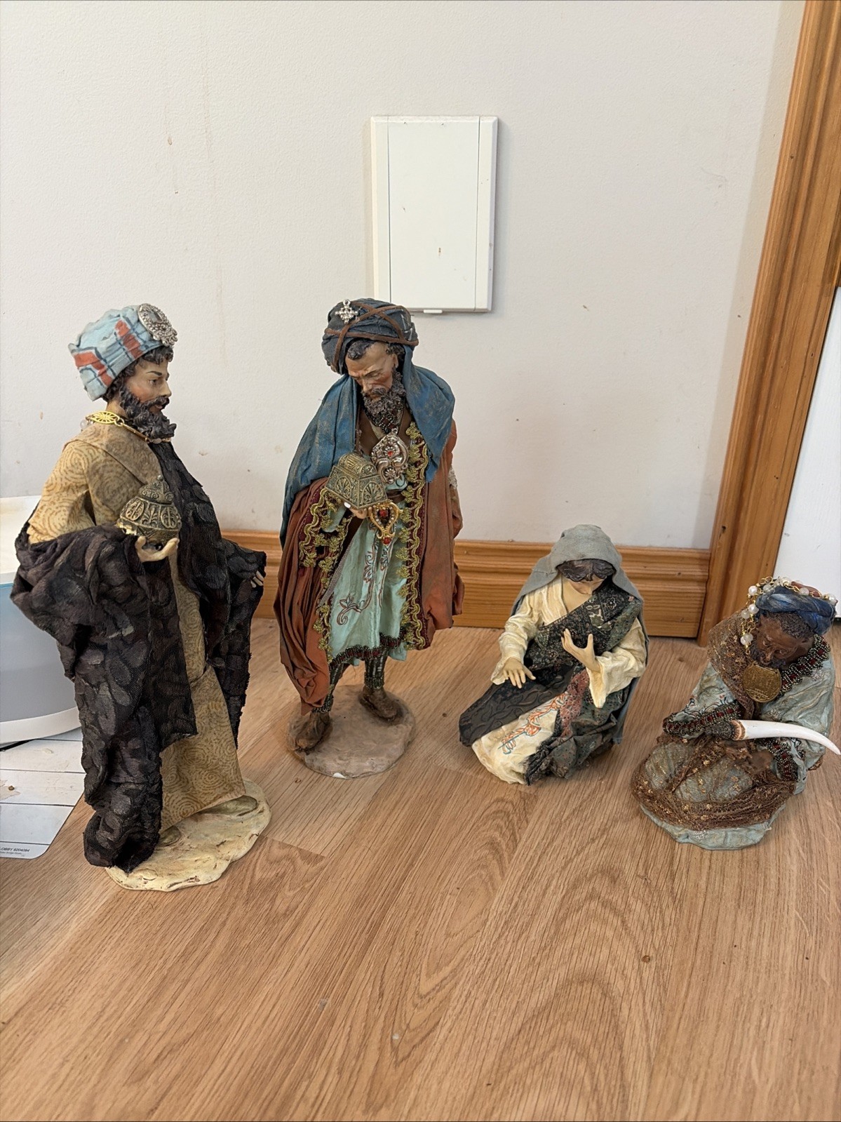 Three Kings, Neapolitan Nativity by Dept. 56 Lot 4 Mary, Three Kings Read Three Kings, Neapolitan Nativity by Dept. 56 Lot 4 Mary, Three Kings Read
